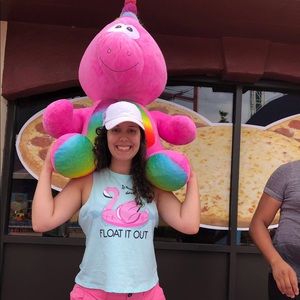 Meet your Posher, Mayelin